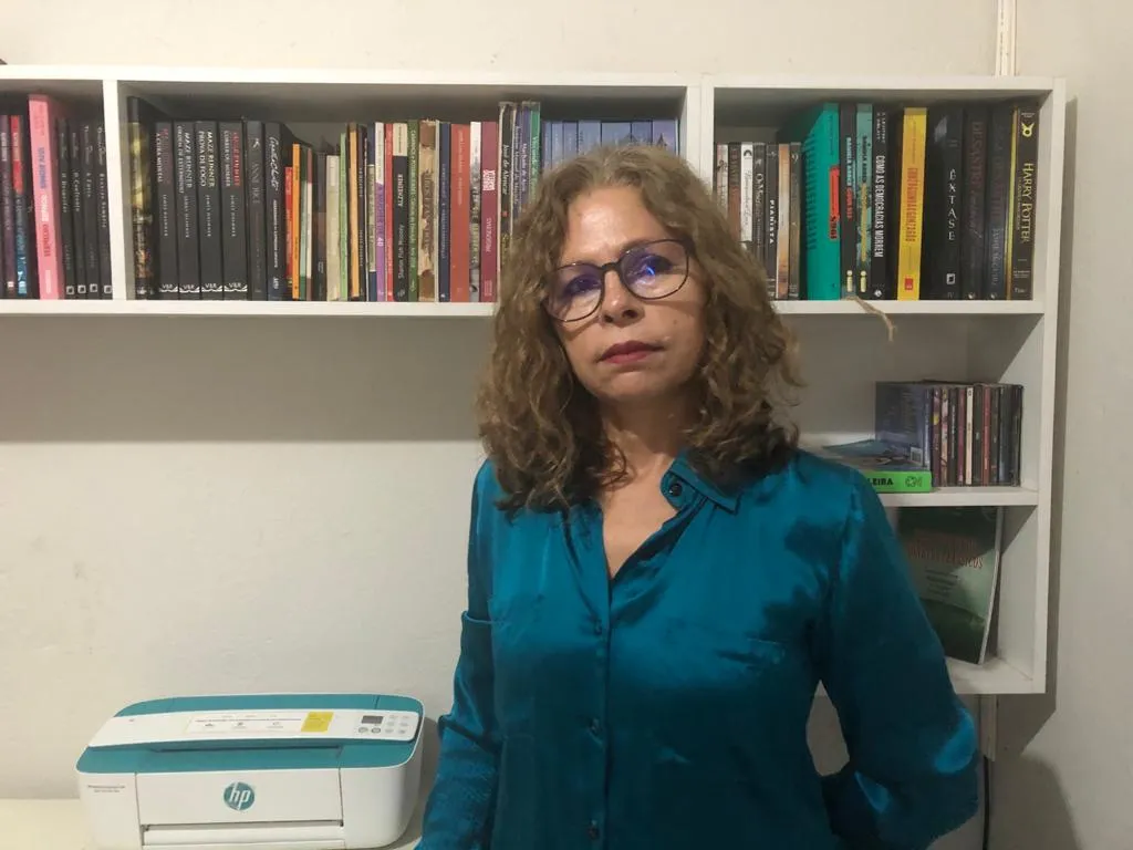 A professora Elione Campos recorda da demora no processo de votação quando ainda eram usadas cédulas eleitorais