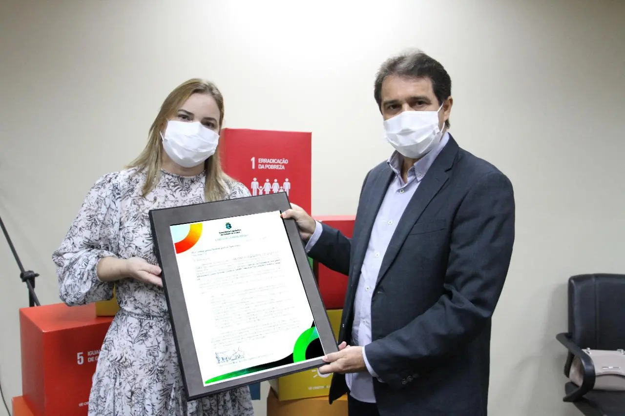 A primeira dama Cristiane Leitão e o Presidente da AL, Dep. Evandro Leitão.