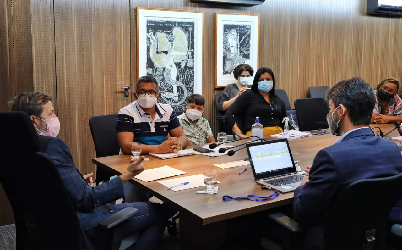 Representantes da categoria saíram otimistas da reunião com vice-prefeito e secretário