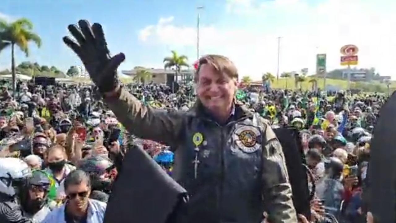 Jair Bolsonaro em motociata em São Paulo