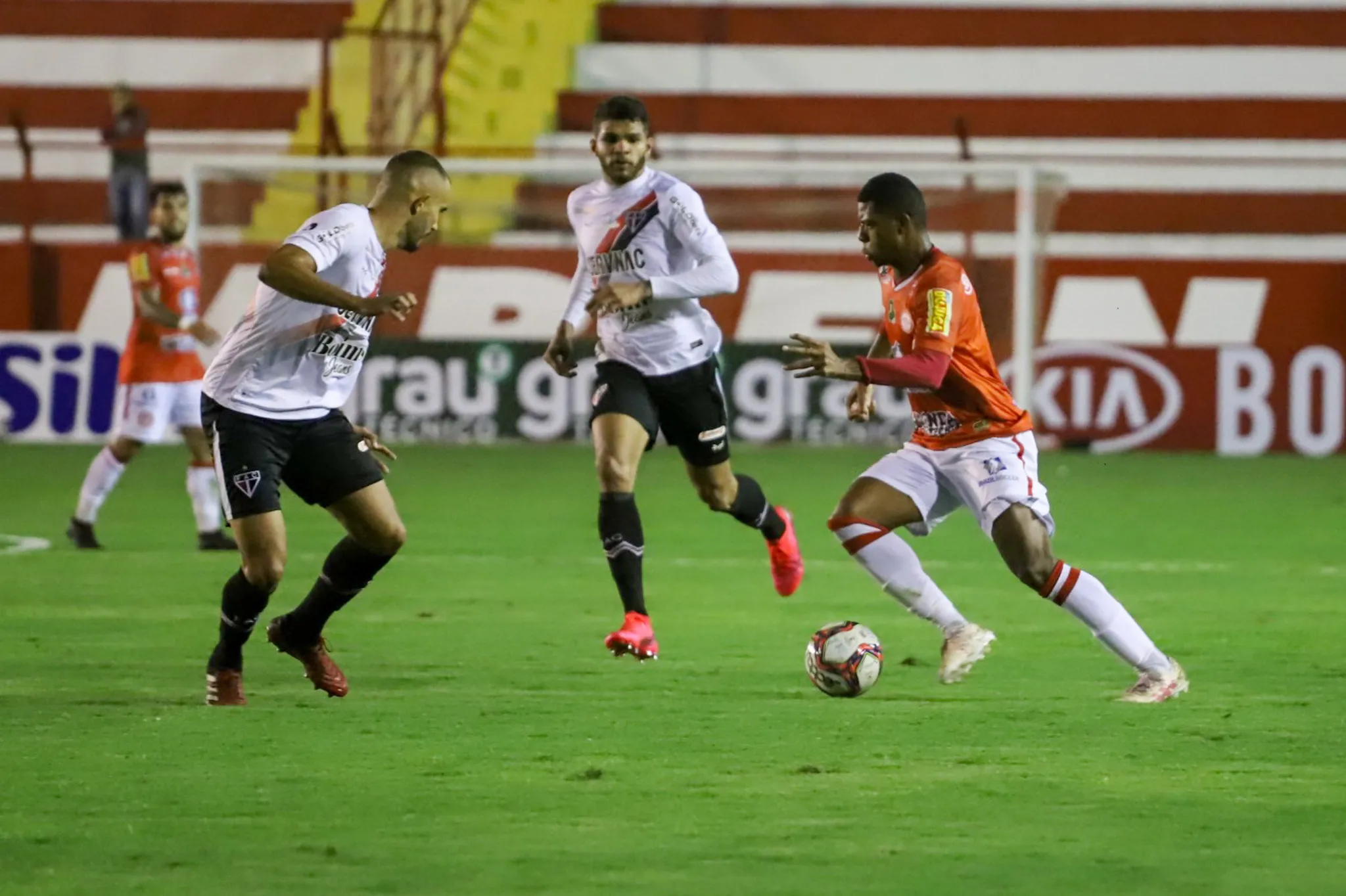 Equipe coral conheceu sua primeira derrota na Série C do Campeonato Brasileiro