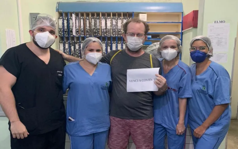Leonardo deixou o hospital em março, após 20 dias internado