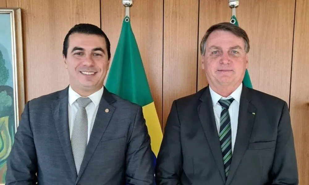 Miranda pertence à base do presidente e não quis responder se Bolsonaro prevaricou