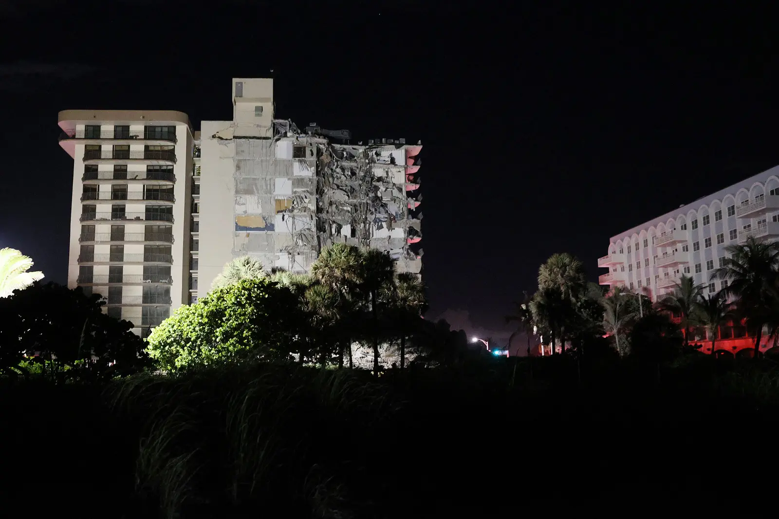 Prédio colapsa parcialmente em Miami