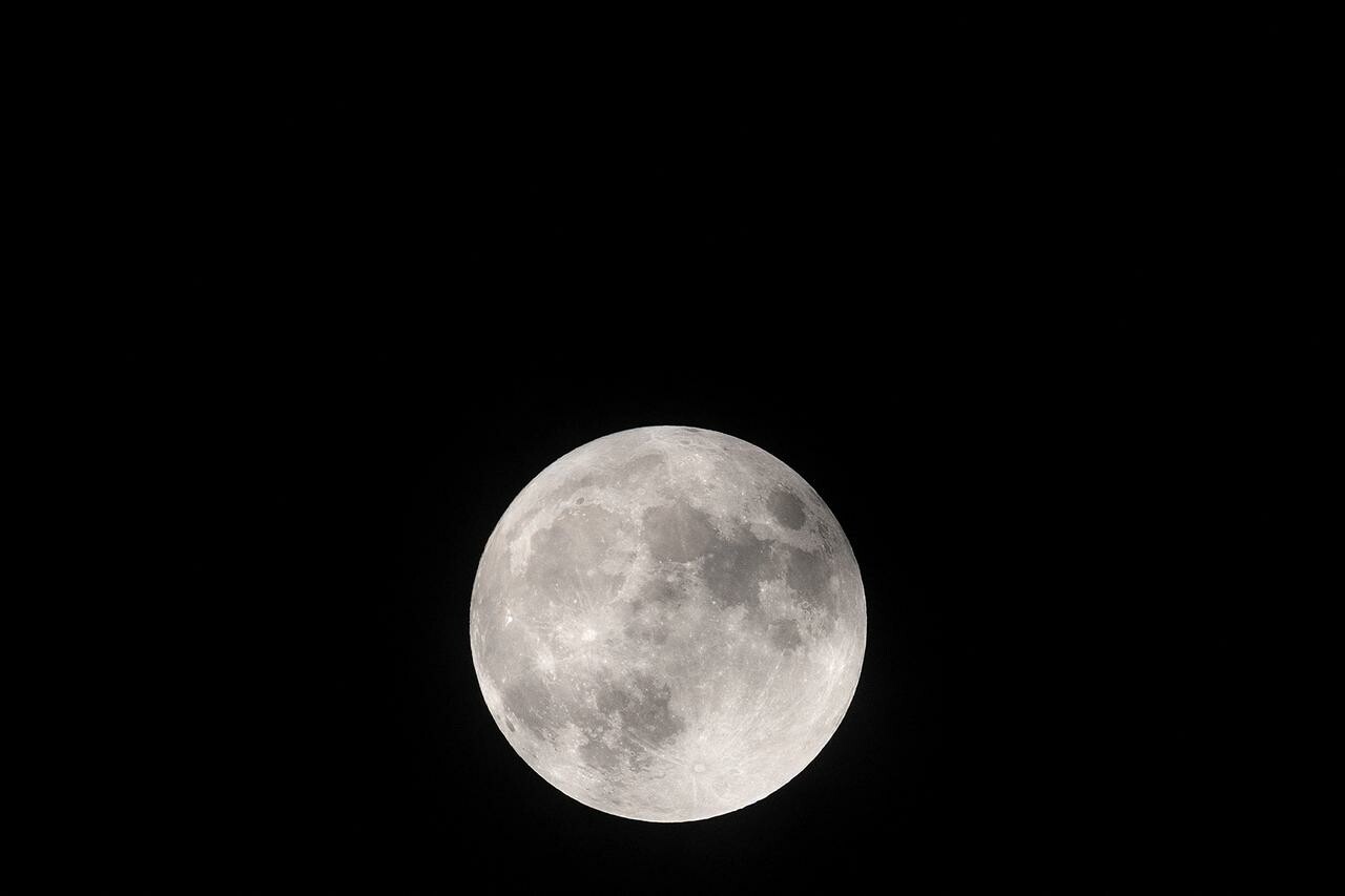 Lua de Morango na capital do Vietnã, Hanói