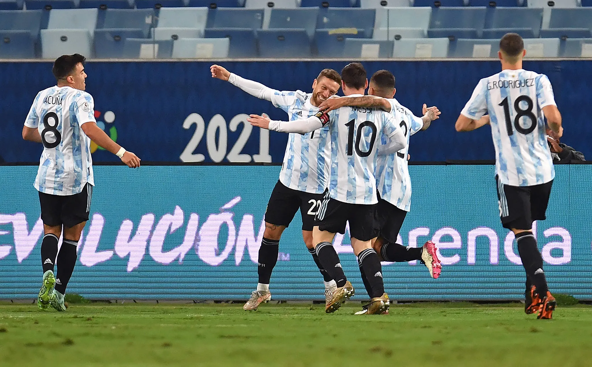 Argentina se classificou na liderança do Grupo A da Copa América e enfrentará o Equador no sábado (3)