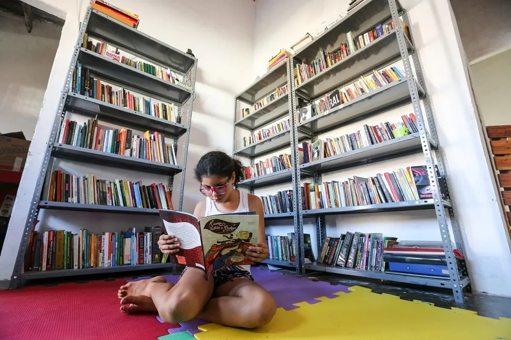 Da valorização à leitura na formação do professor às políticas públicas de promoção das bibliotecas, várias são as razões para que estejamos perdendo leitores