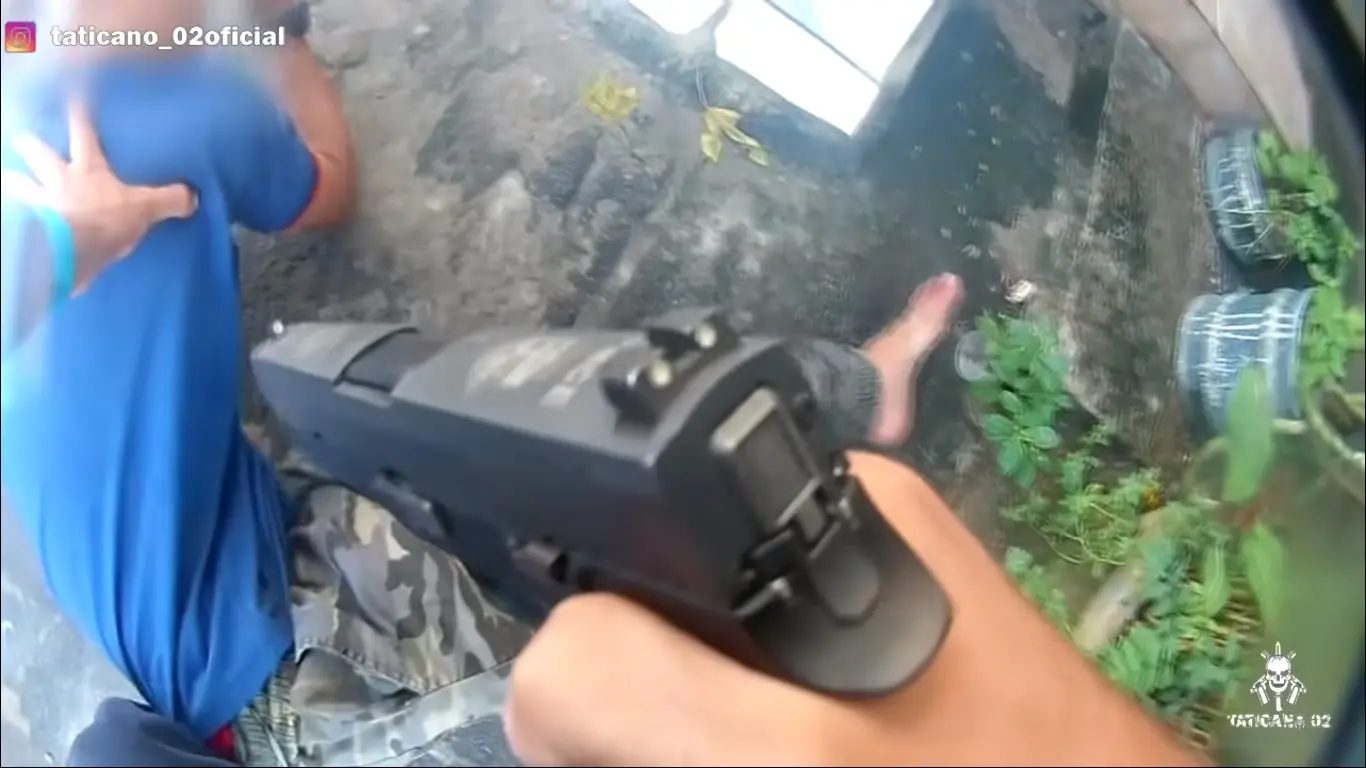 Vídeo mostra prisão em flagrante de suspeito