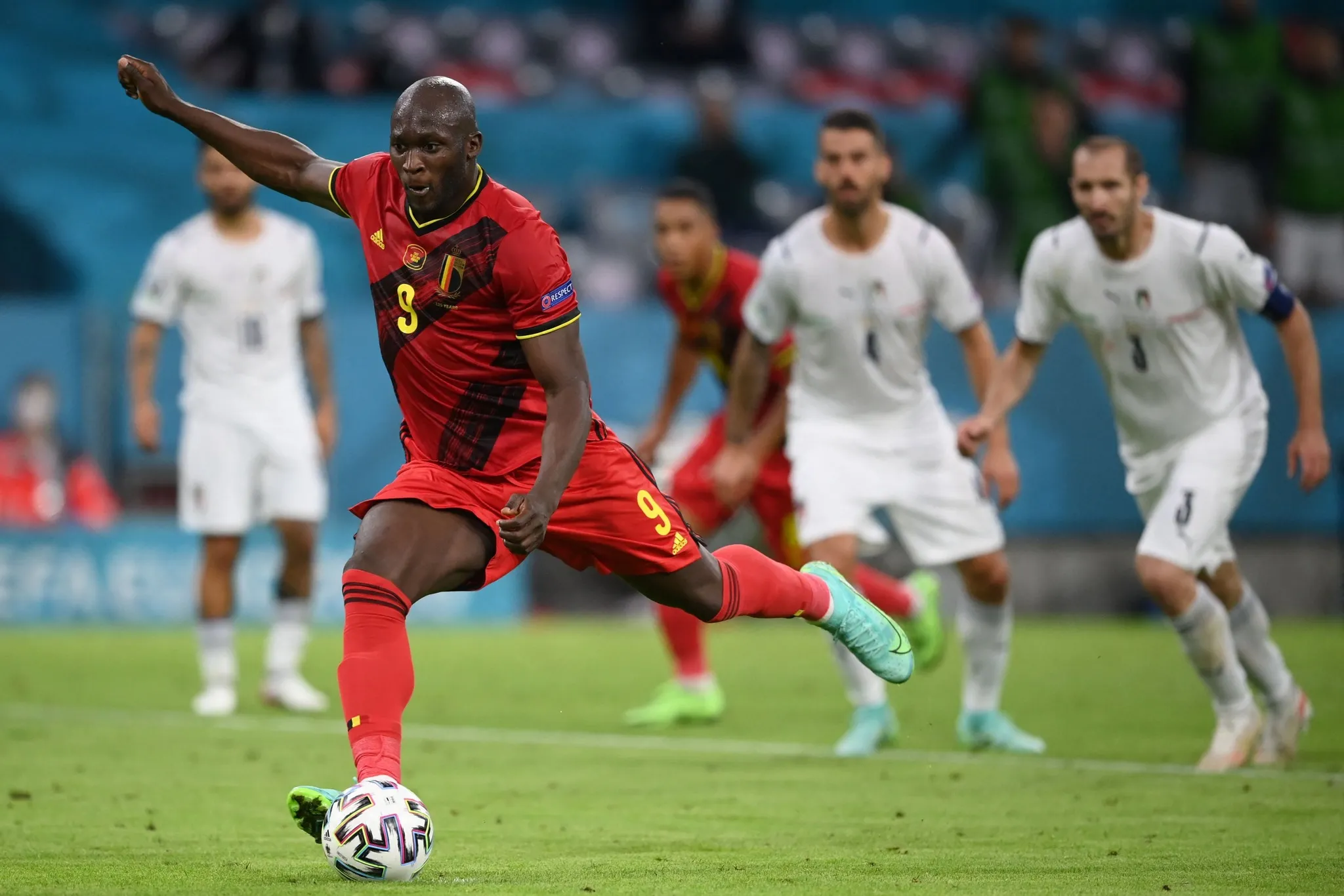 Lukaku diminui para a Bélgica no final do 1° tempo