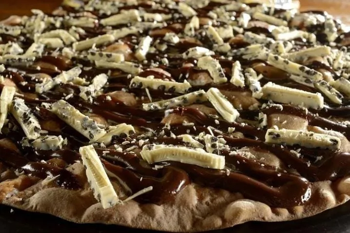 Pizzaria Villa Roma oferece descontos no dia da pizza