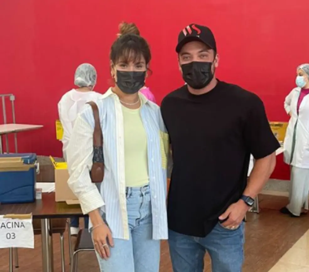 Thyane e Wesley após vacinação