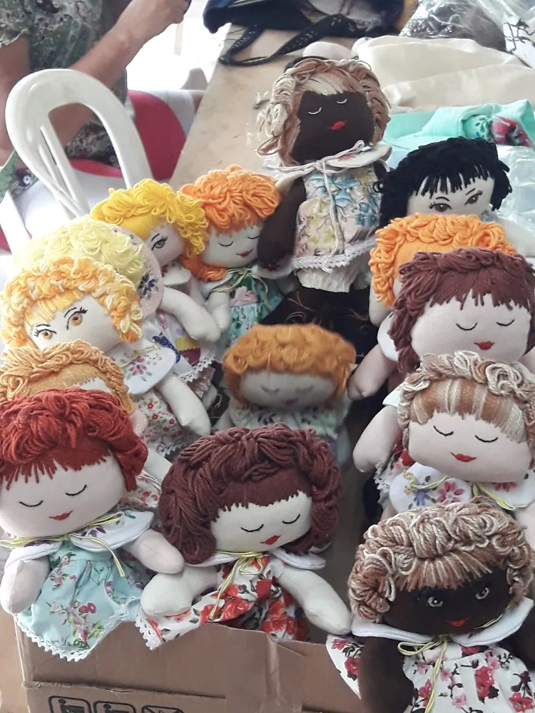 Mulheres da comunidade do Parque Santana e adjacências receberam oficina para criar bonecas de pano no espaço do Minimuseu