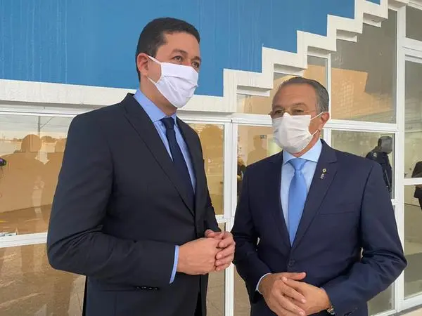 Prefeito de Juazeiro e Vice prefeito de terno