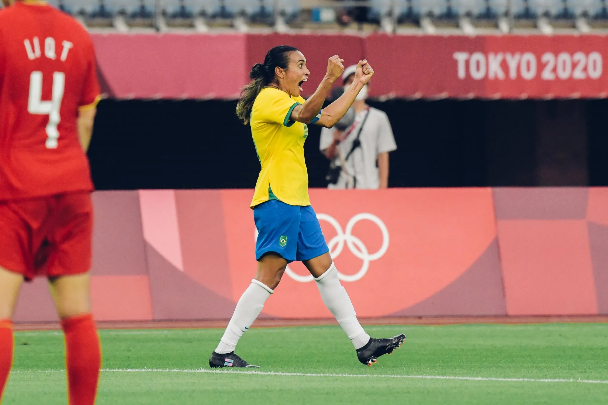 Marta anotou dois gols na goleada do Brasil sobre a China por 5 a 0