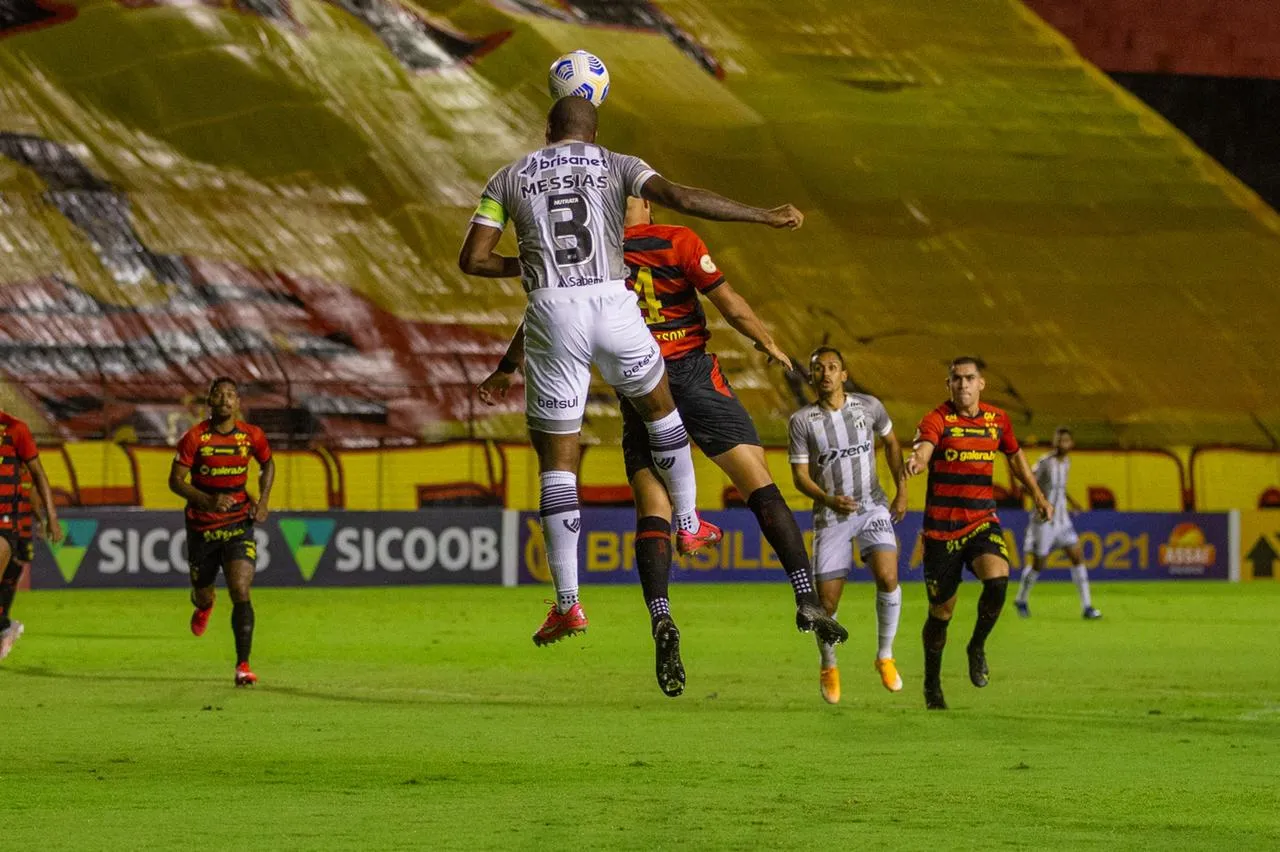 Messias teve grande atuação no sistema defensivo do Ceará