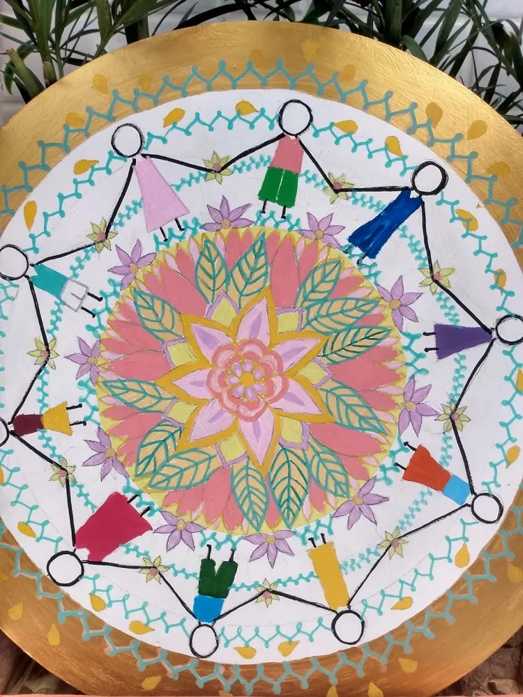 Uma das mandalas criadas por Nilda Soares como fruto da vivência proporcionada por Camila Aguiar de forma virtual