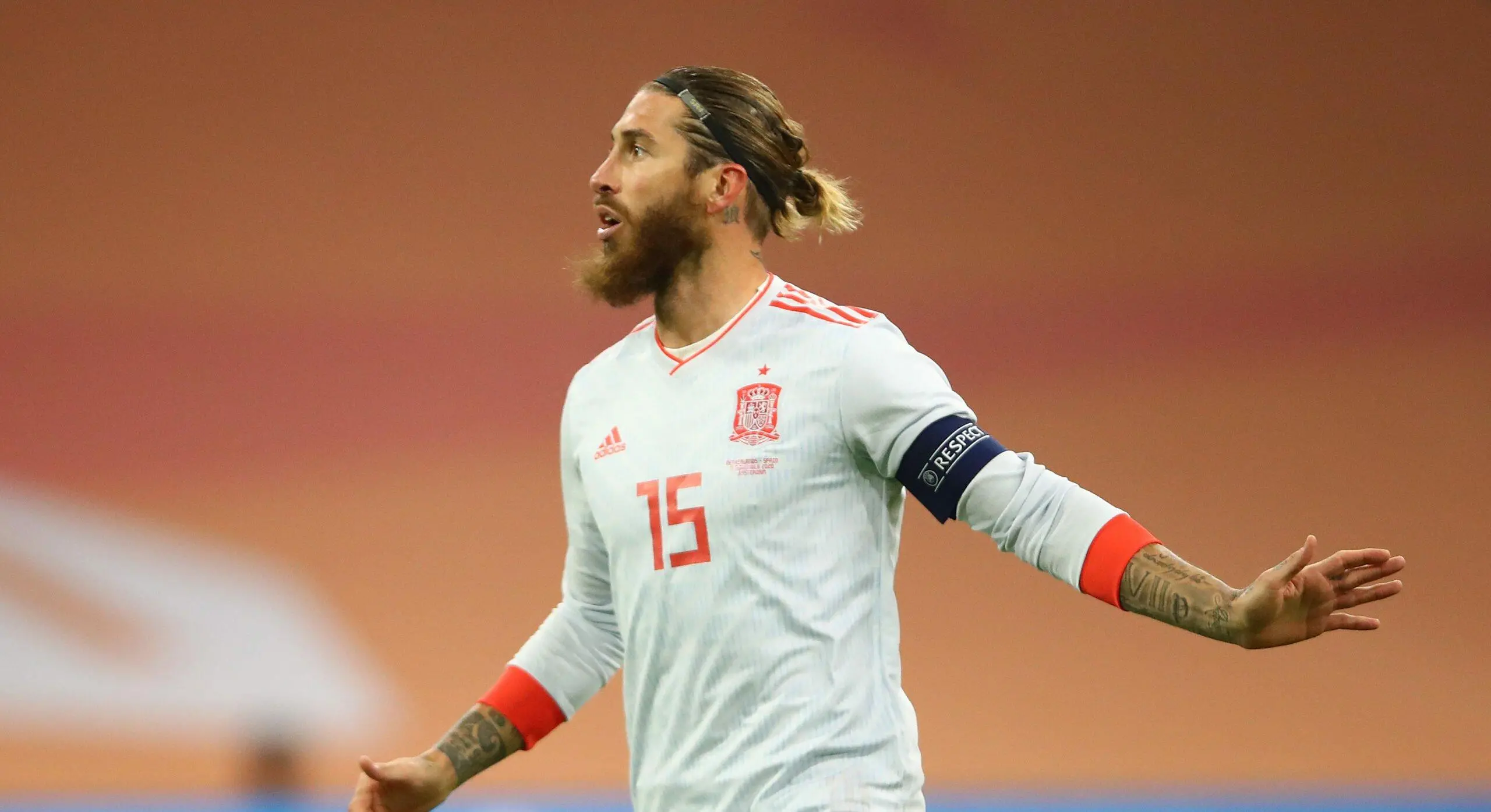 Sergio Ramos em ação pela seleção da Espanha
