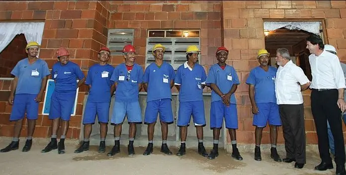 Lula visita obras de habitação do residencial Patativa do Assaré