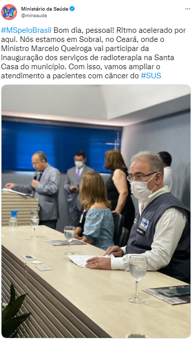 Post do Ministério da Saúde no Twitter mostrando Marcelo Queiroga em uma sala de reunião