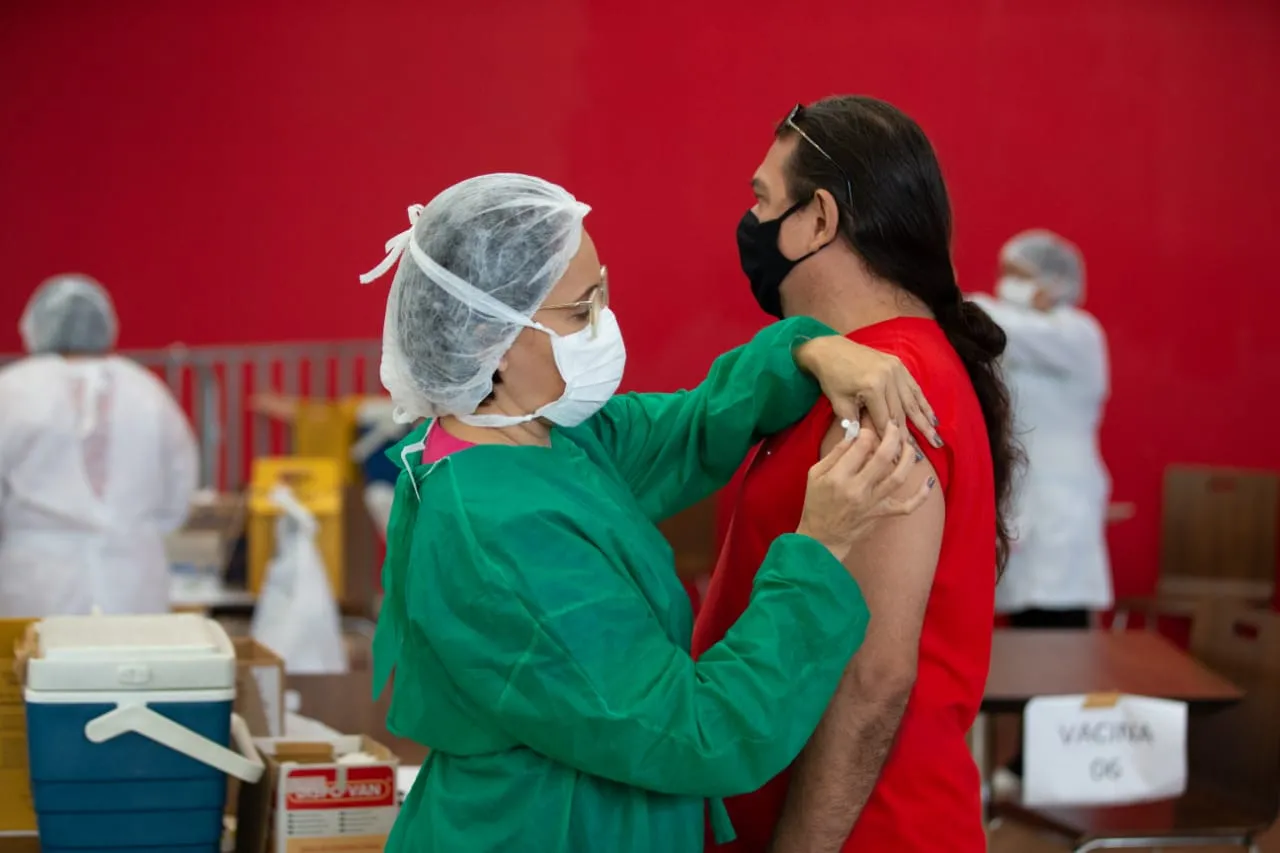 A estimativa é que o potencial completo da vacina seja atingido em cerca de duas semanas após as duas doses, para aquelas que são multidoses.