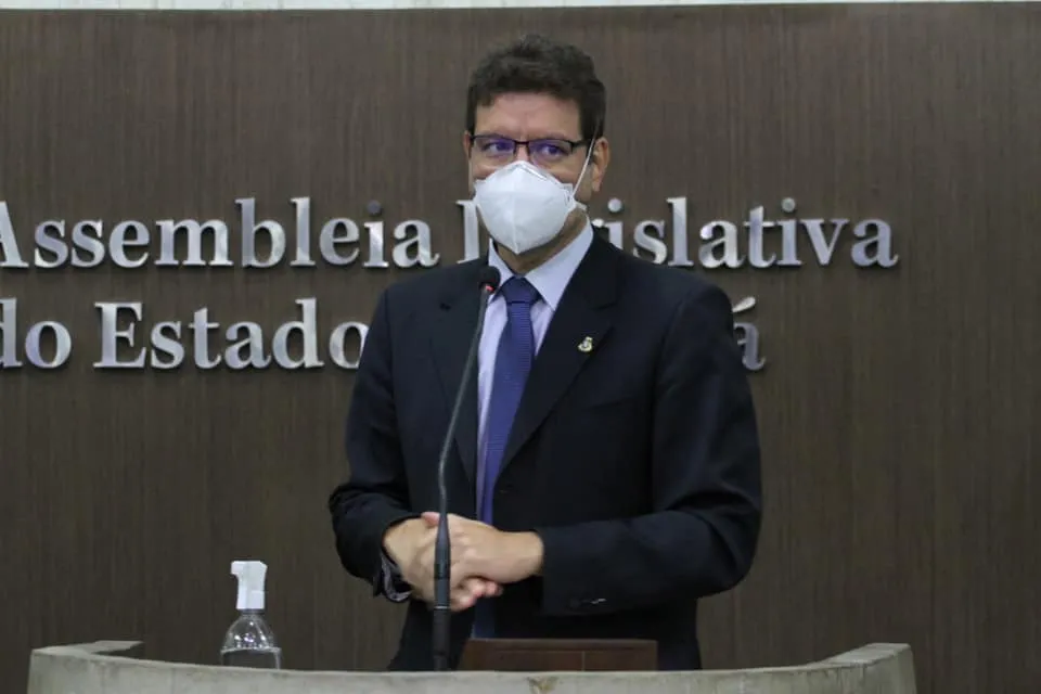 Renato Roseno (PSOL) argumenta que abrir a CPI para investigar associações de militares é uma manobra política na AL