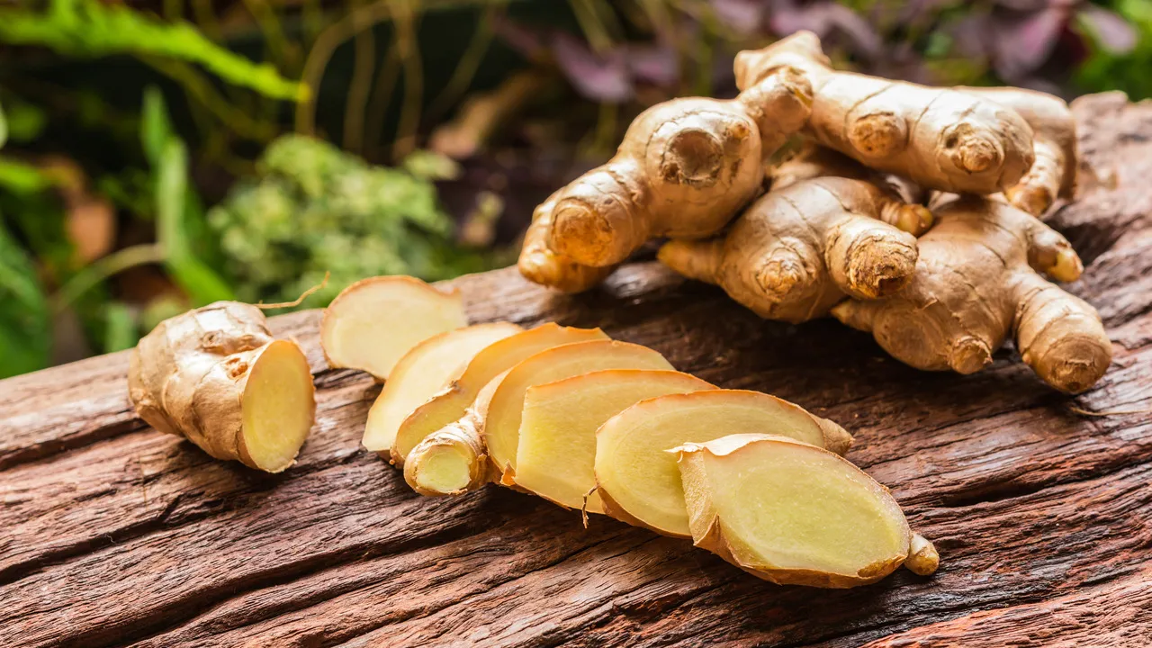 O gengibre é comum em chás, mas também está bastante presente em receitas culinárias