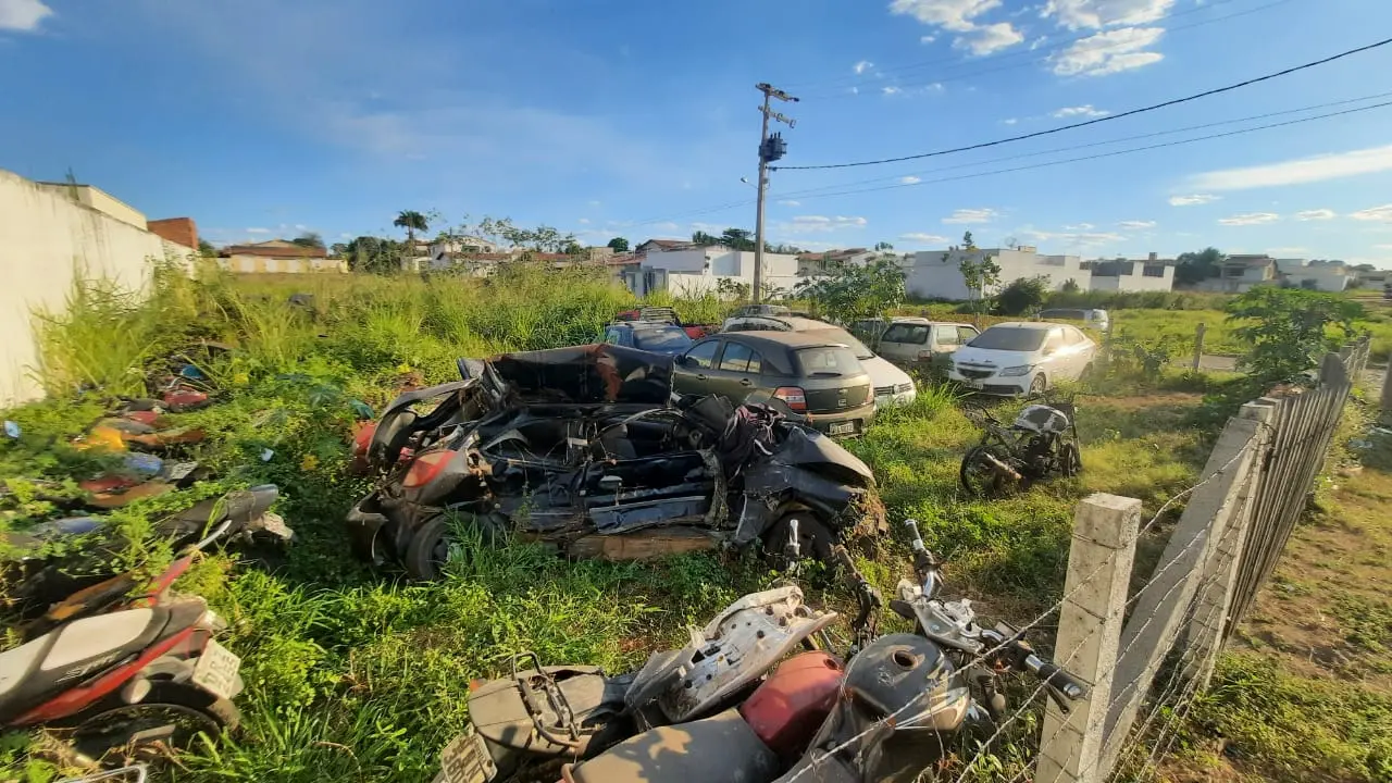 carro moto iguatu delegacia