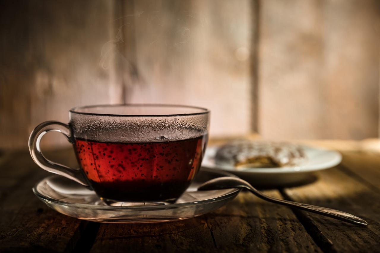 Chá preto: para que serve, benefícios e como fazer - Ser Saúde - Diário