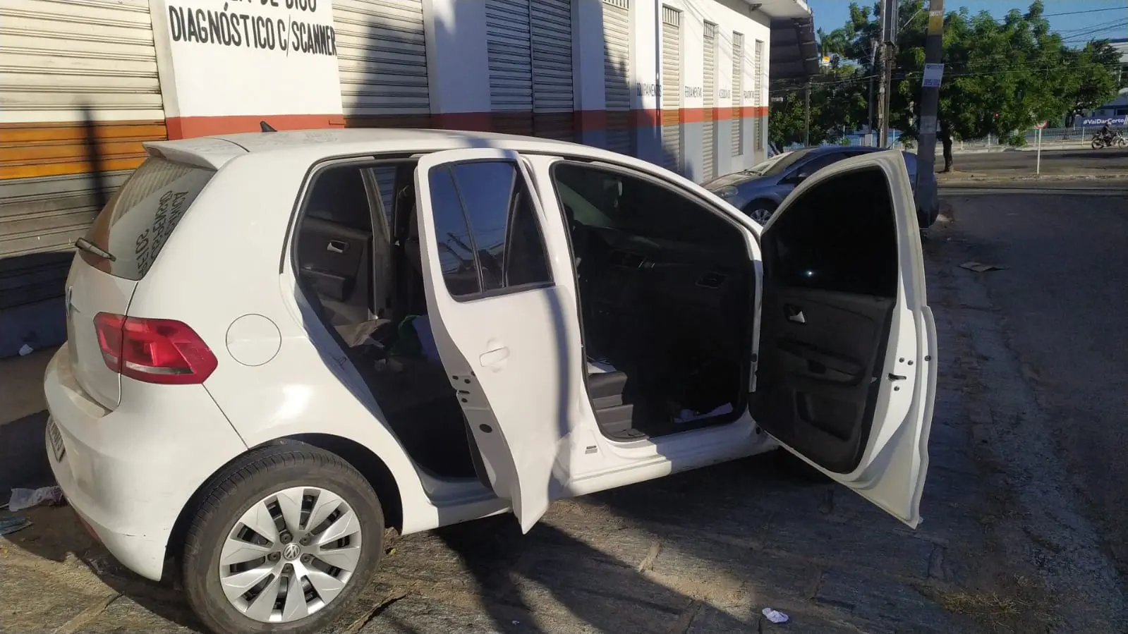 VW Fox na cor branca, em que os suspeitos estavam