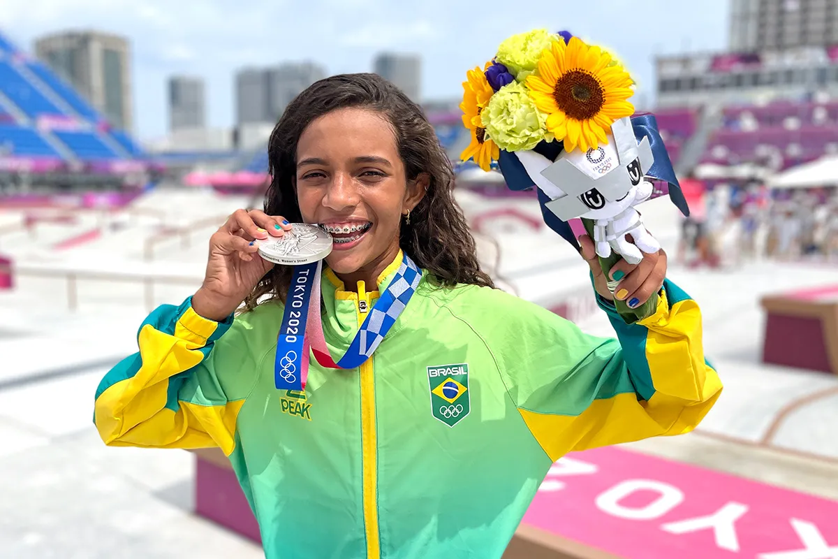 Rayssa Leal conquistou o vice-campeonato olímpico no skate street