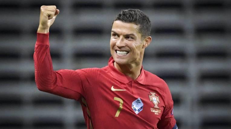 Cristiano Ronaldo comemora em Portugal
