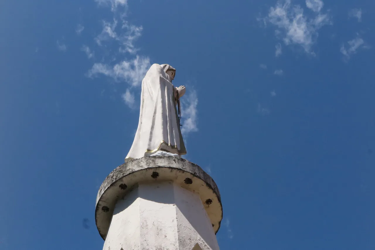 Uma missa costuma ser realizada anualmente no monumento de Nossa Senhora de Fátima, erguido em 1978, ao lado das ruínas do terminal de passageiros