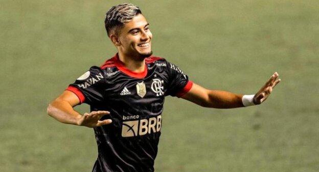 Andreas Pereira comemora gol pelo Flamengo