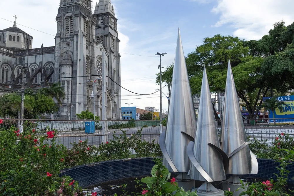 Escultura-fonte 
