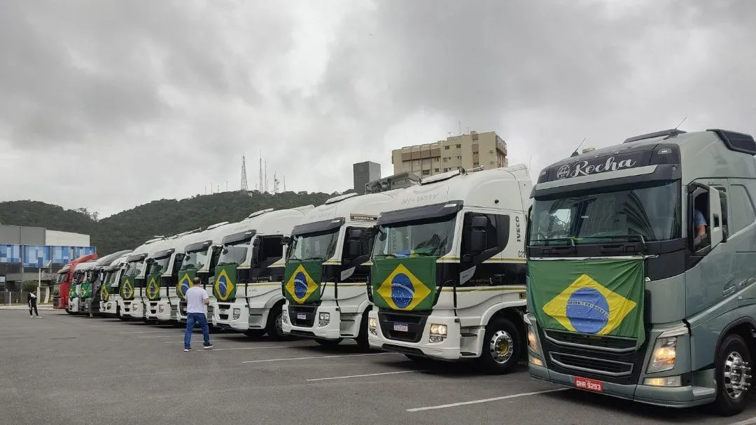 Imagens das manifestações foram compartilhadas em redes sociais