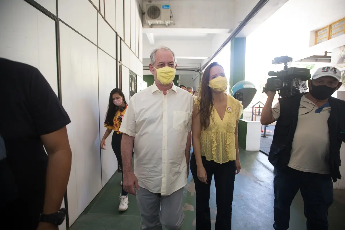 Ciro Gomes e Gisele Bezerra