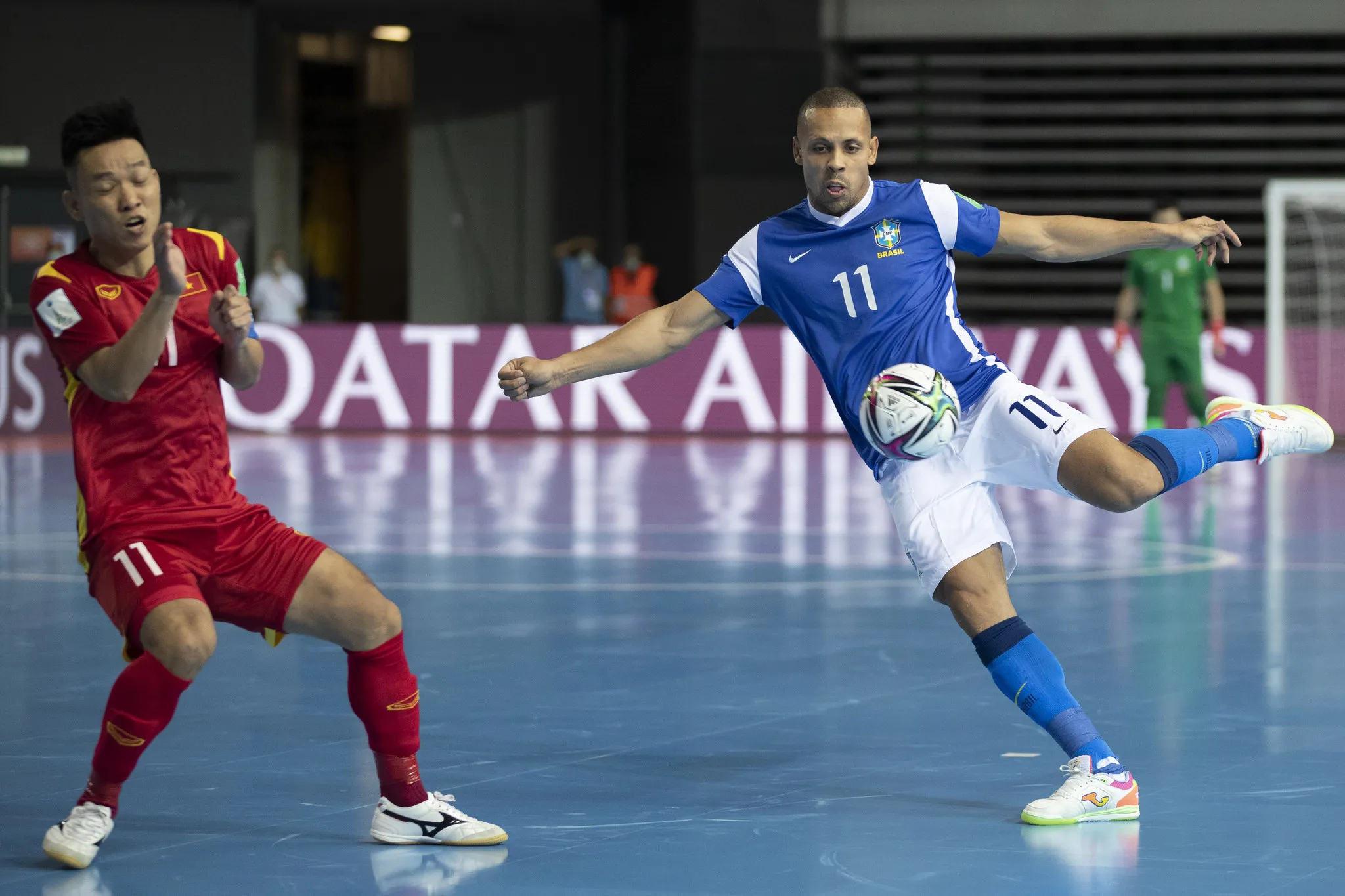 Ferrão marcou quatro gols na estreia do Brasil na Copa do Mundo de Futsal