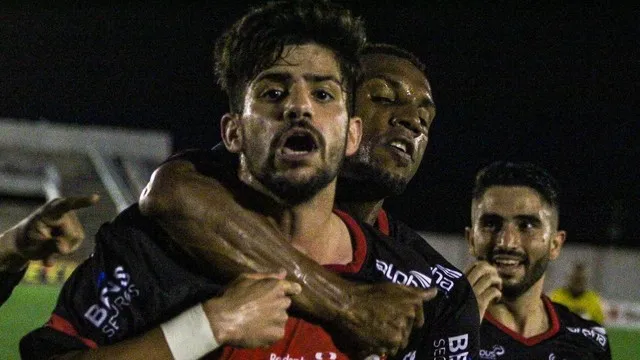 Matheus Régis marcou o gol da vitória do Campinense nos acréscimos do 2° tempo