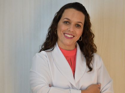 Lilian Serio é ginecologista e especialista em medicina reprodutiva