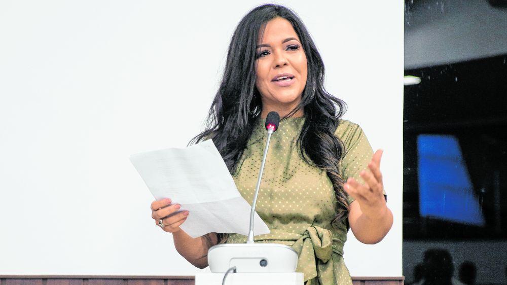 Vereadora Priscila Costa discursa na Câmara Municipal de Fortaleza
