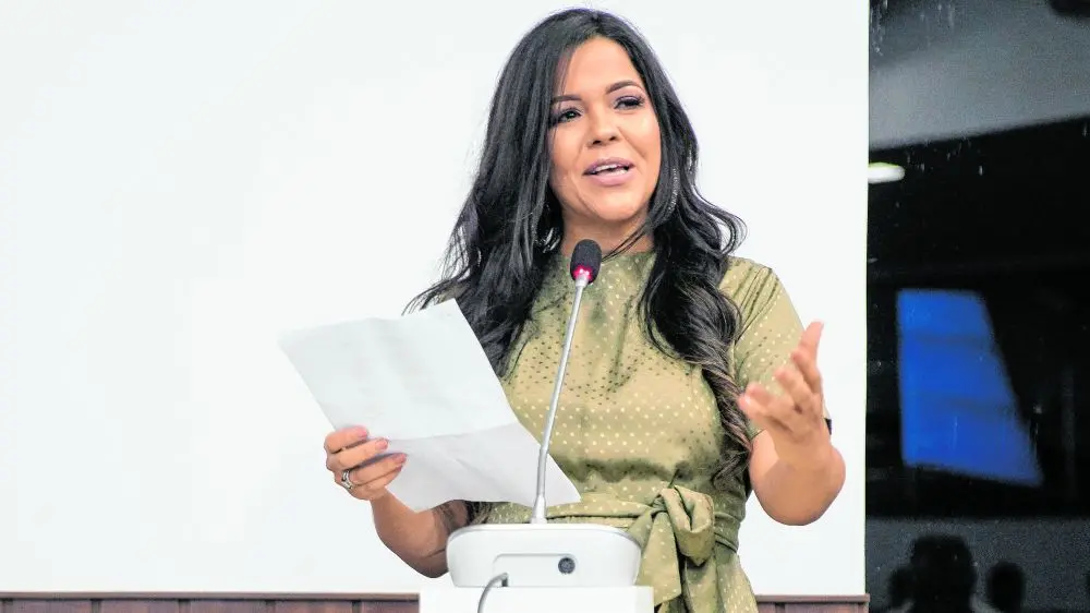 Vereadora Priscila Costa discursa na Câmara Municipal de Fortaleza