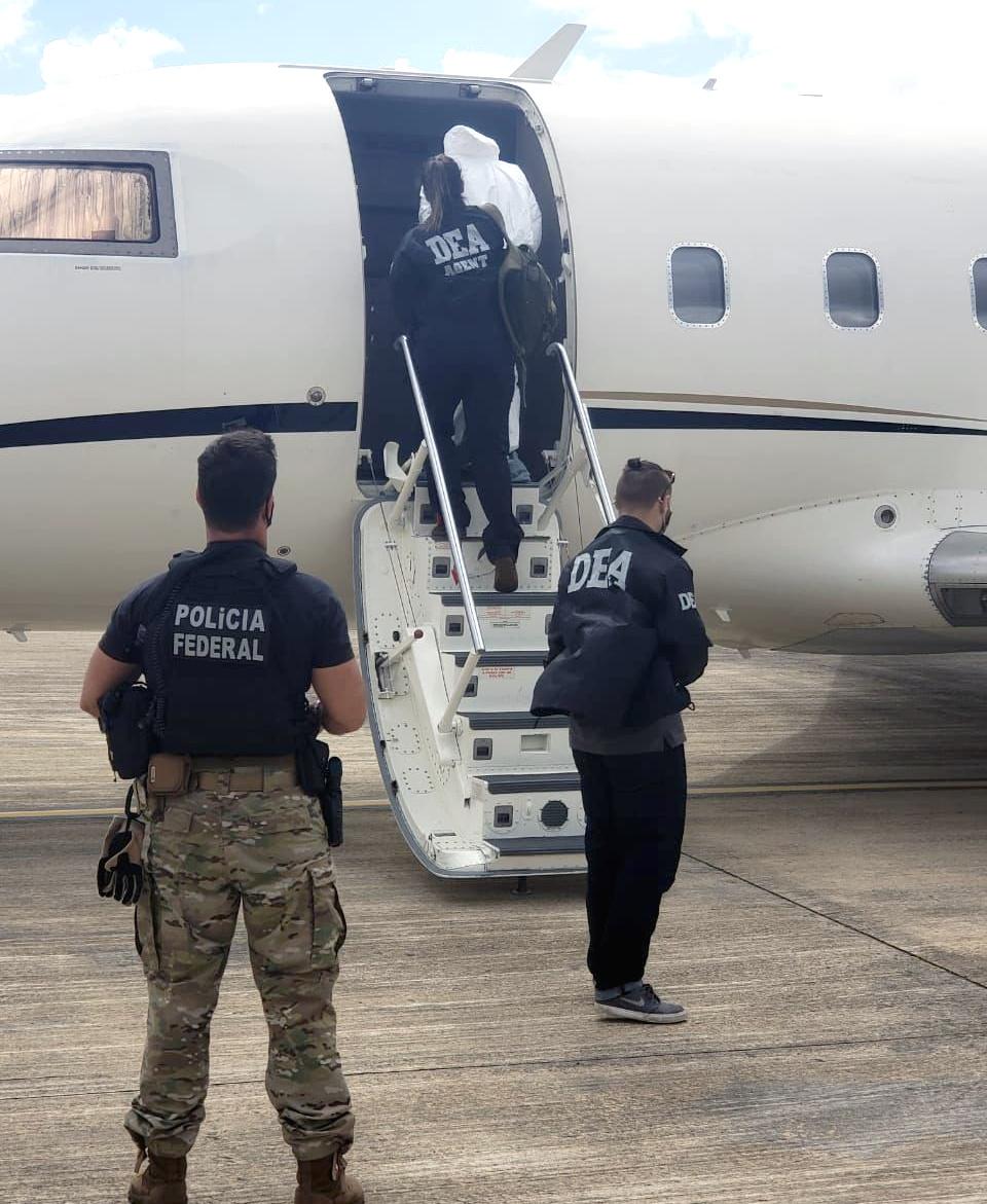 Mexicano foi extraditado em avião da Drug Enforcement Administration (DEA), a agência norte-americana de combate ao narcotráfico