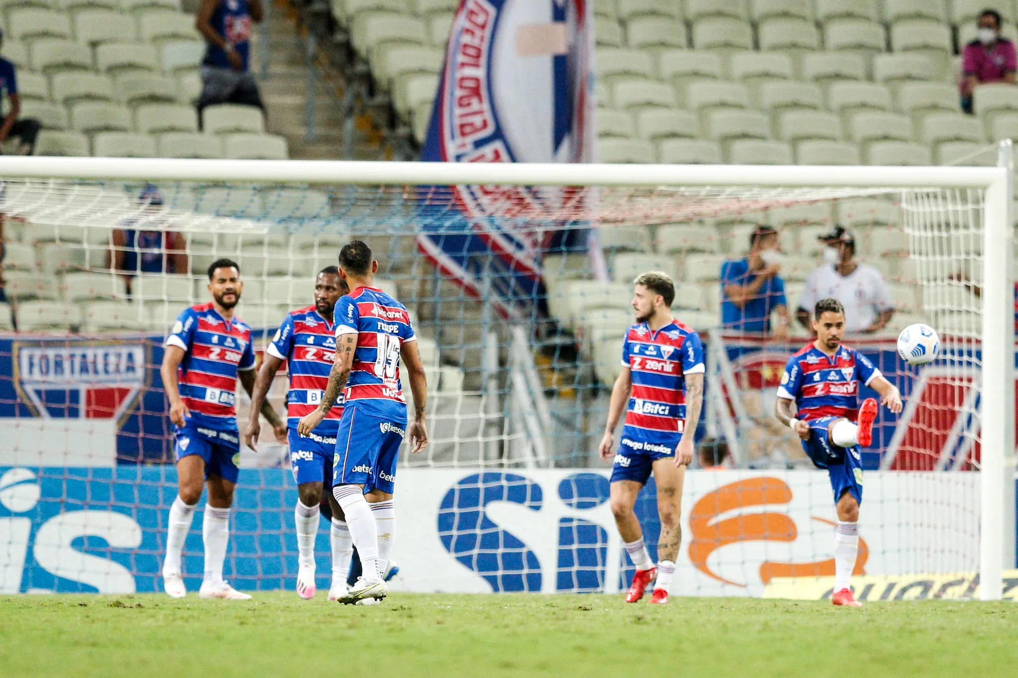 Defesa do Fortaleza apresenta desempenho ruim no 2º turno