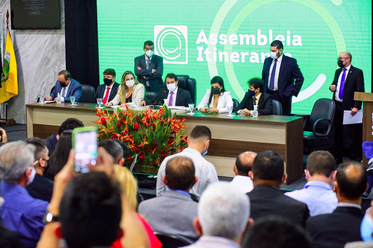 Sessão da Assembleia Itinerante em São Benedito teve discussão sobre litígio entre estados