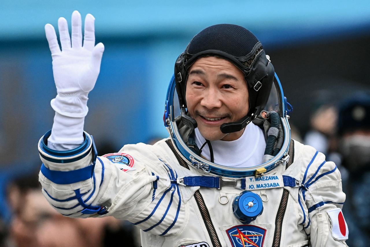 Bilionário japonês Yusaku Maezawa viaja ao espaço