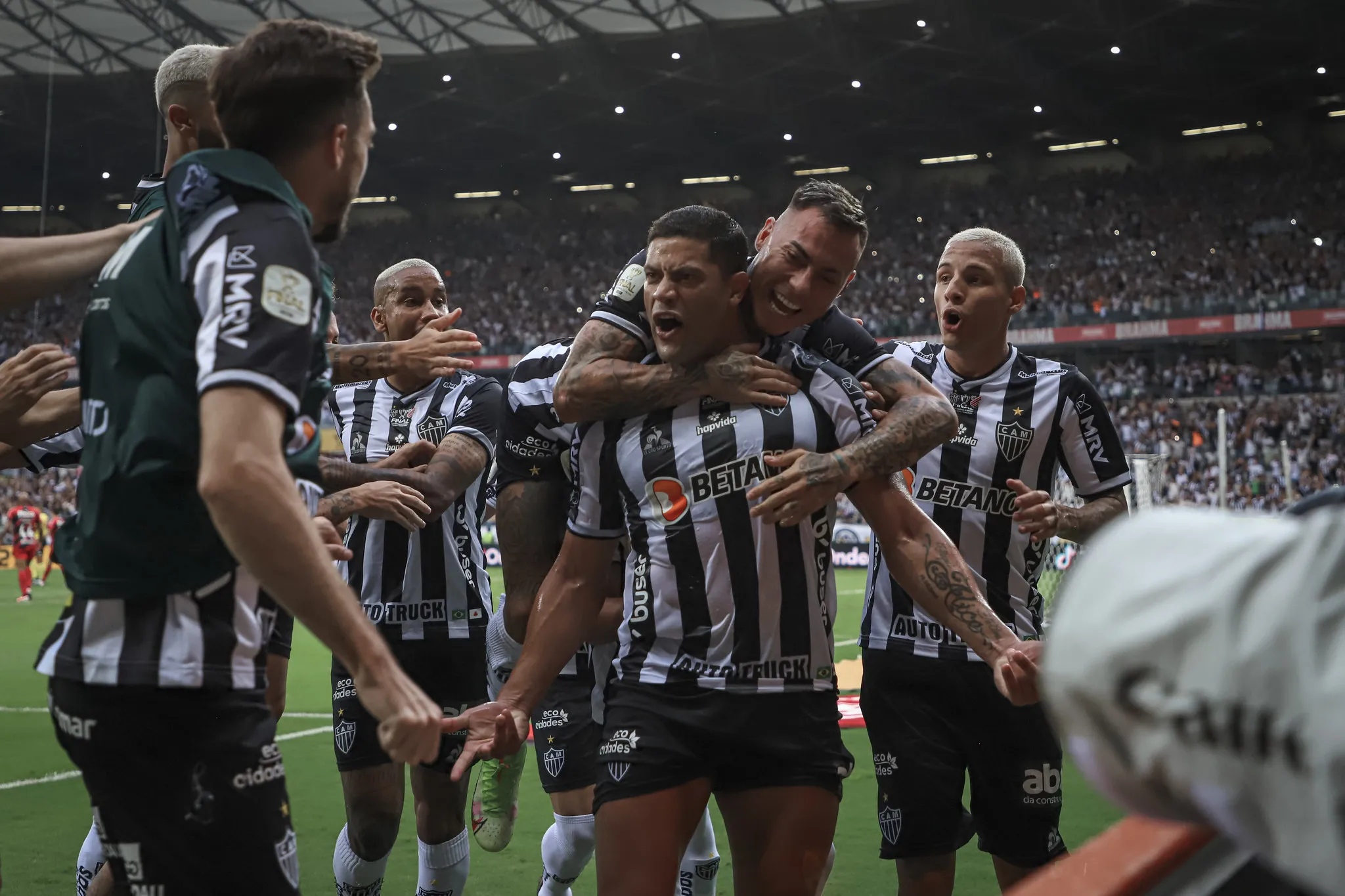 Hulk é o artilheiro da Copa do Brasil com sete gols