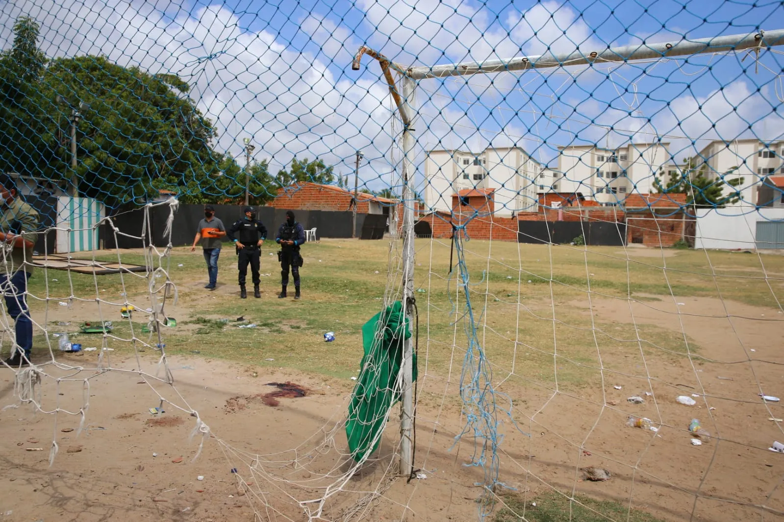 Algumas vítimas foram baleadas no Campo do Alecrim
