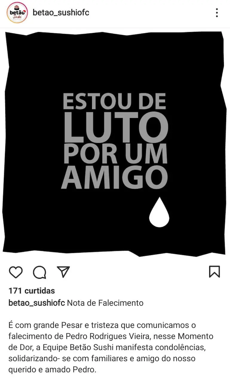 print de postagem de restaurante decretando luto após morte de entregador