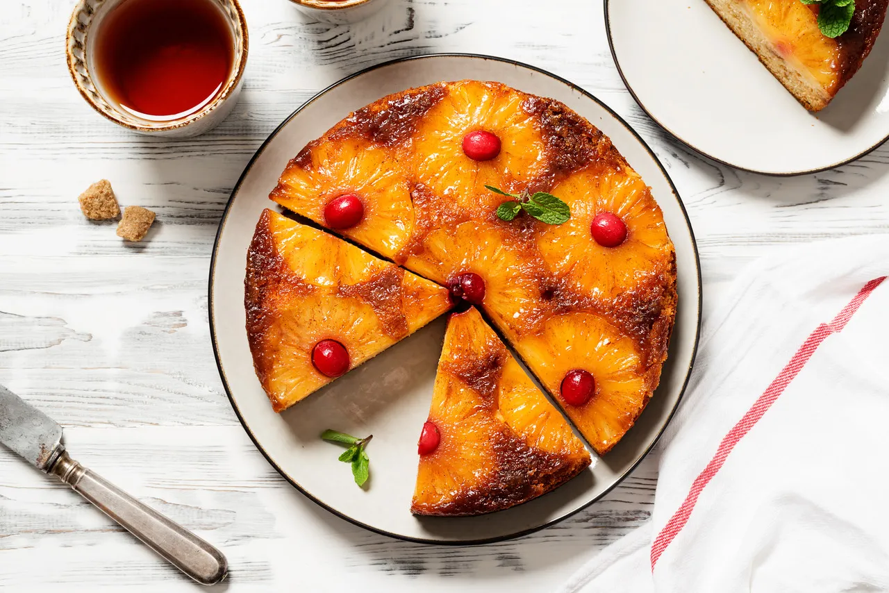 Torta de abacaxi é opção refrescante para a ceia