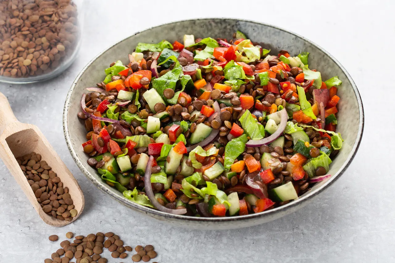 Salada de lentilha com outros legumes